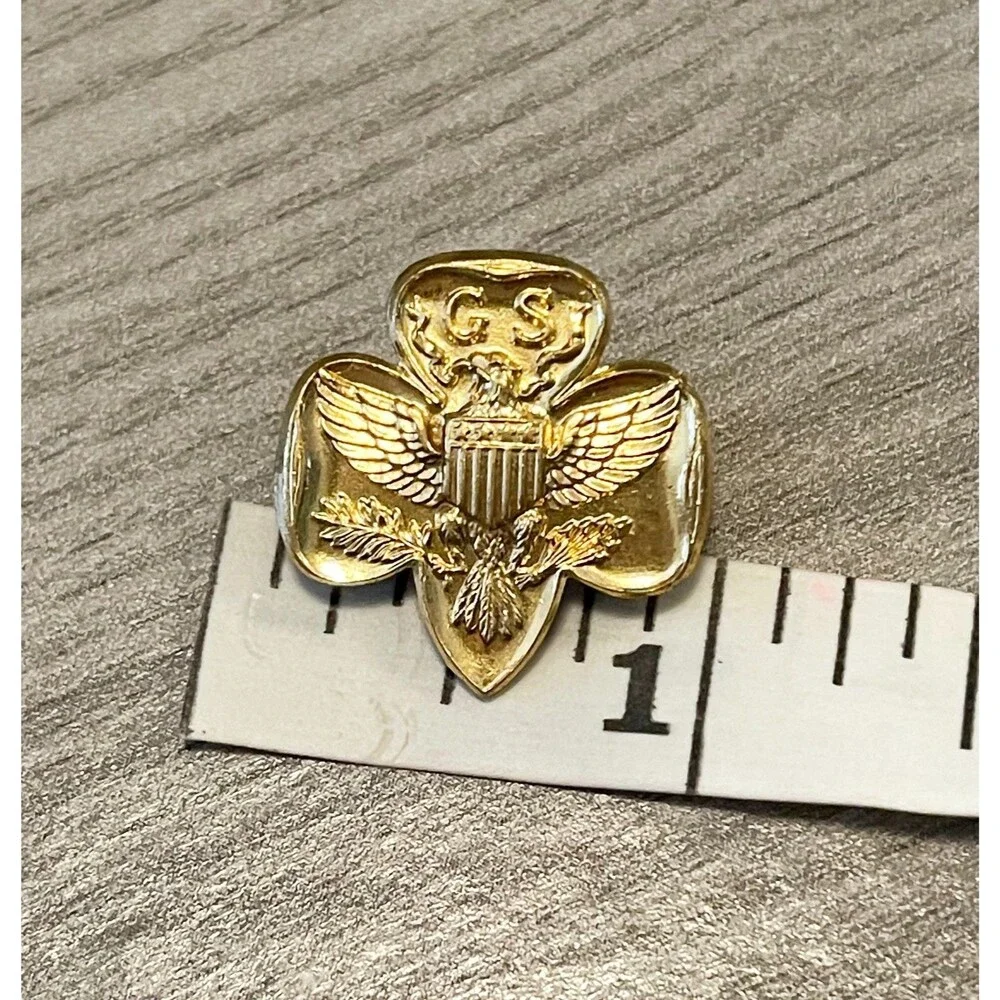 Vintage Girl Scouts GS Eagle Trefoil Gold Tone Pin Brooch USA Scouting